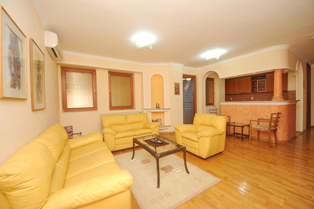 Exclusive Central Apartments สโกเปีย ภายนอก รูปภาพ