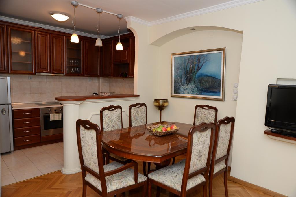 Exclusive Central Apartments สโกเปีย ภายนอก รูปภาพ
