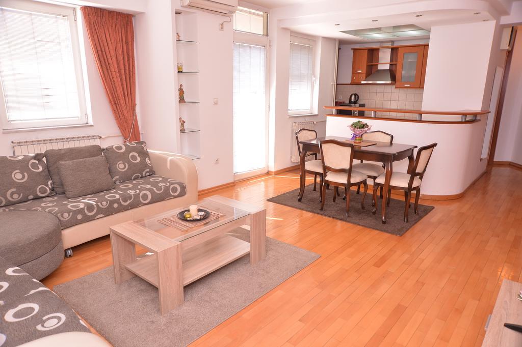 Exclusive Central Apartments สโกเปีย ภายนอก รูปภาพ